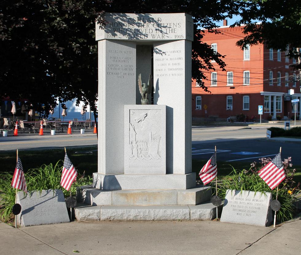 Veterans Memorials in Ashland Massachusetts